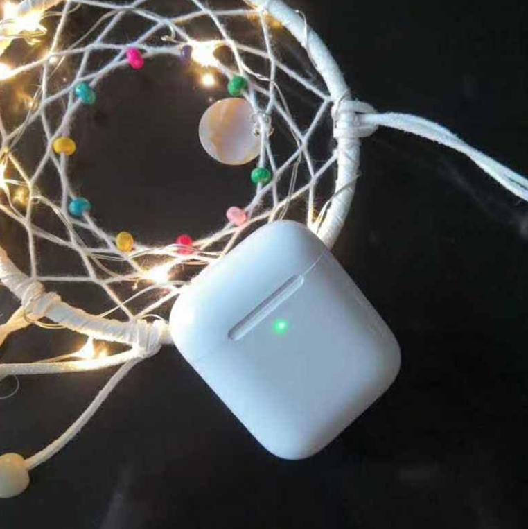 i80 TWS Wireless Bluetooth Earbuds.
